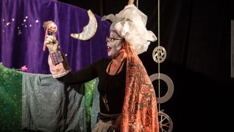 Weihnachtliche Einstimmung am 1. Advent mit dem Puppenspiel "Frau Holle" des Dorftheaters Siemitz zu Gast im Müritzeum