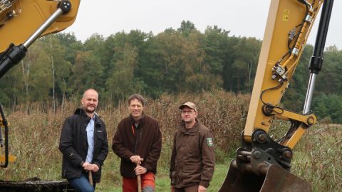 Spatenstich für die Wiedervernässung der Steinstückenwiese